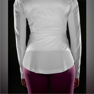 Lululemon 8 White Goal Smasher Hooded Zip Up Pleated Back Jacket